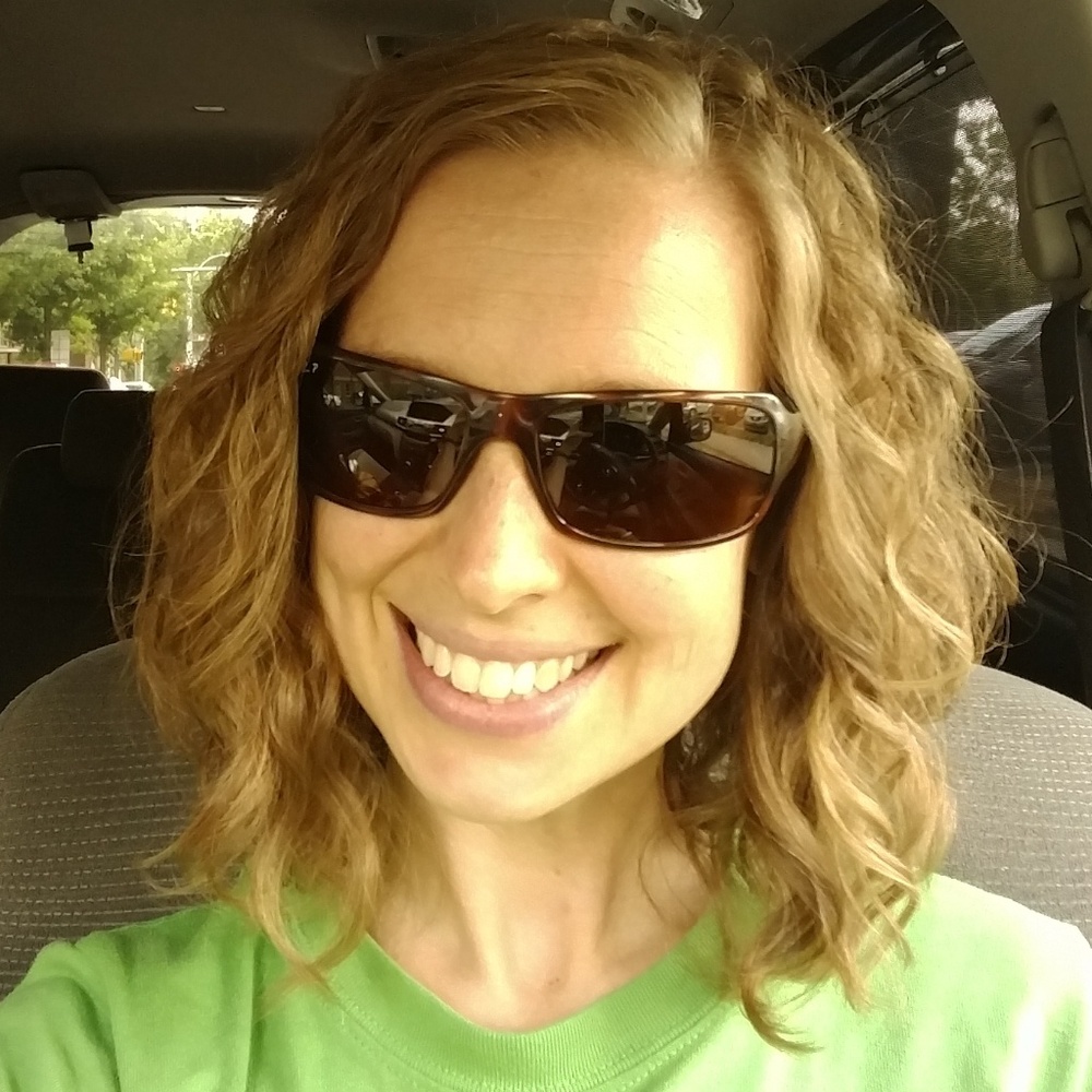 Meet your Posher, Emily