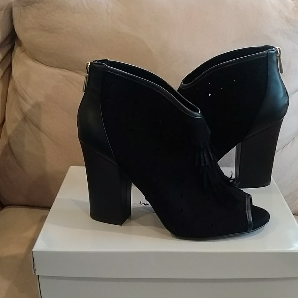 New Jessica Simpson Wedge