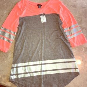 3/4 Length Sports' Style Tee (NWT)