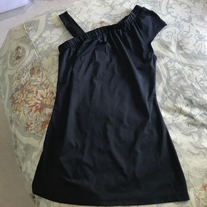 Gap body athletic shirt size small