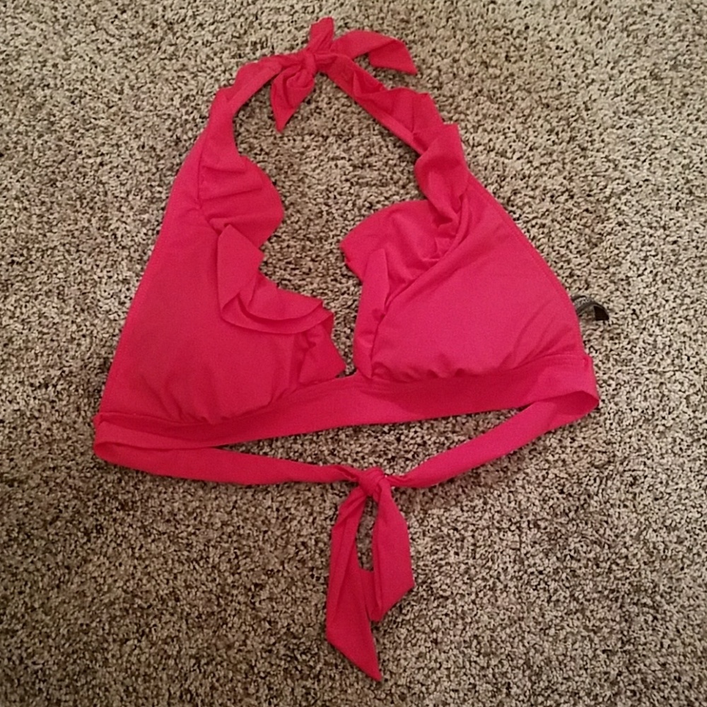Reaction Kenneth Cole ruffled bikini top