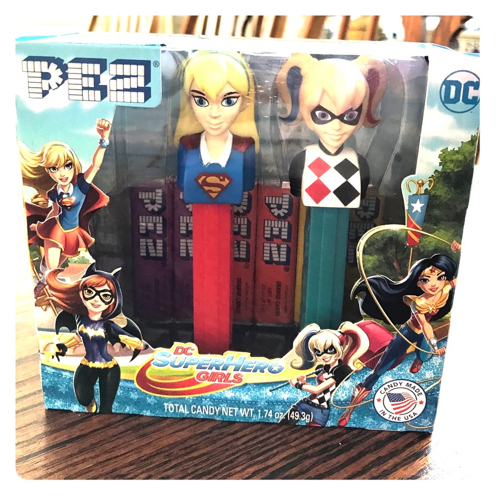 DC Super Hero Girls Pez Set. Unopened