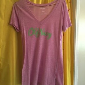 Old Navy v-neck t-shirt