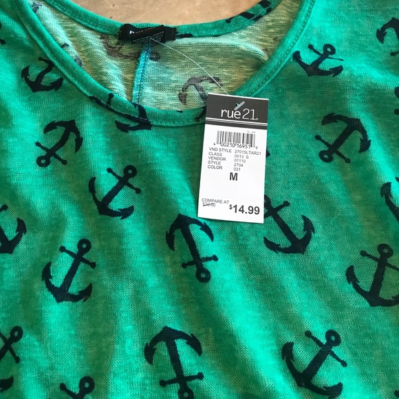 Long sleeve Top (NWT) - Picture 2 of 2