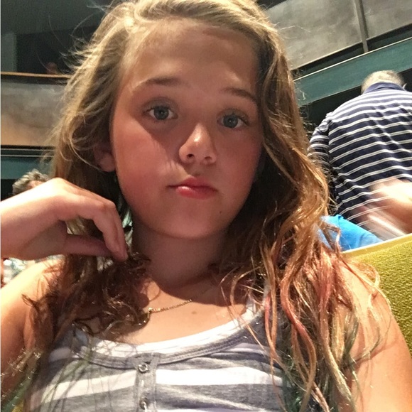 Meet your Posher, Cayla - Picture 1 of 1