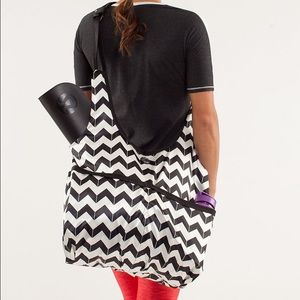 Lululemon Post Savasana Tote