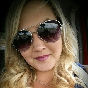 Meet your Posher, Brandy