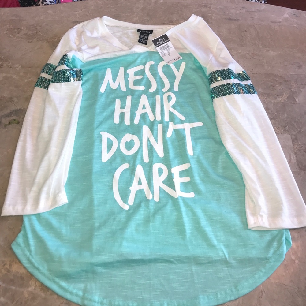3/4 Length Top (NWT)