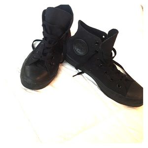Black converse