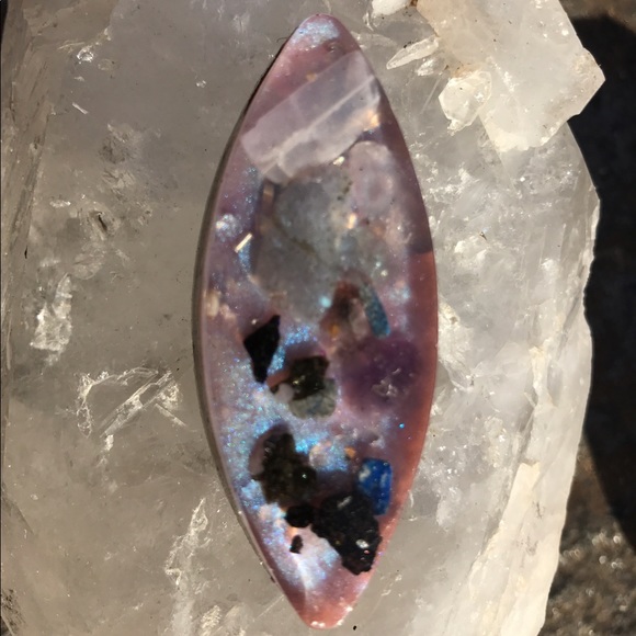 Jewelry - Picture 3 of 4