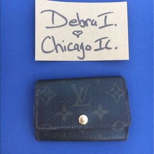 SOLD‼️Authentic Louis Vuitton multicles six key