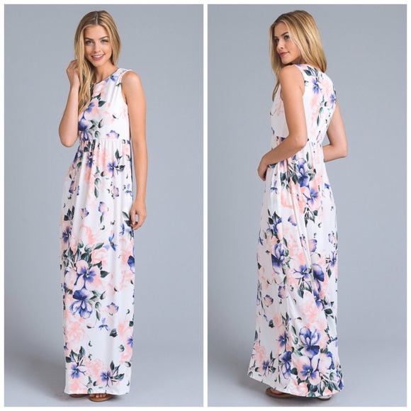 Gorgeous Floral Print Maxi - Picture 4 of 4