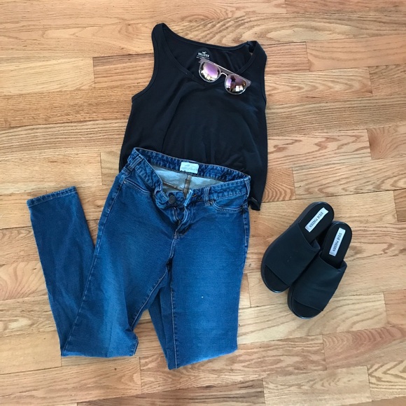 Medium Wash Aeropostale Skinny Jeans - Picture 1 of 4