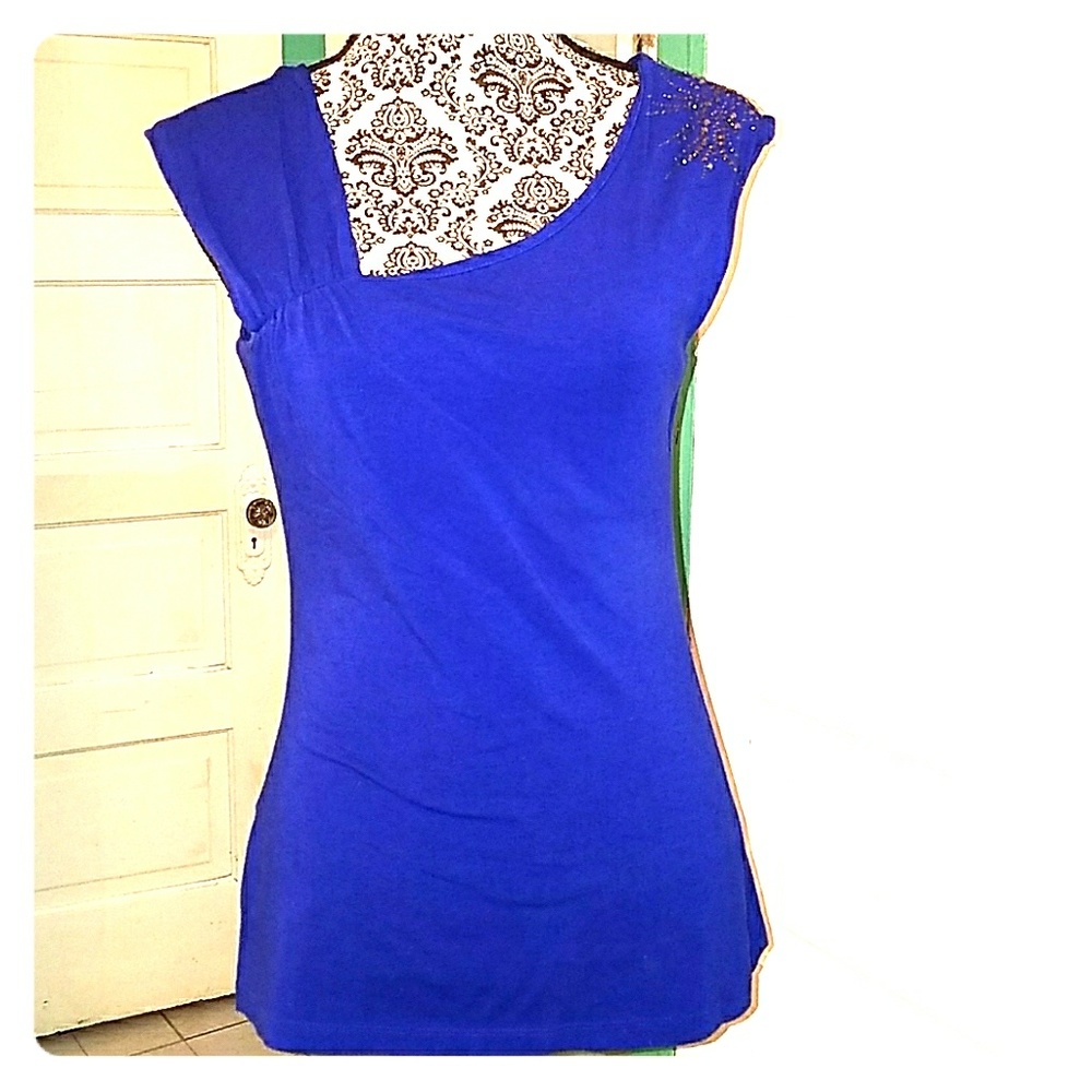 Blue sleeveless top