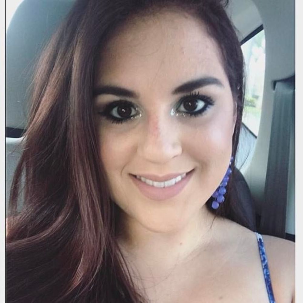Meet your Posher, Daniela