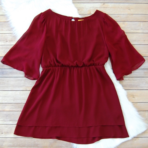 Alice + Olivia Dresses & Skirts - ALICE + OLIVIA Silk Dress