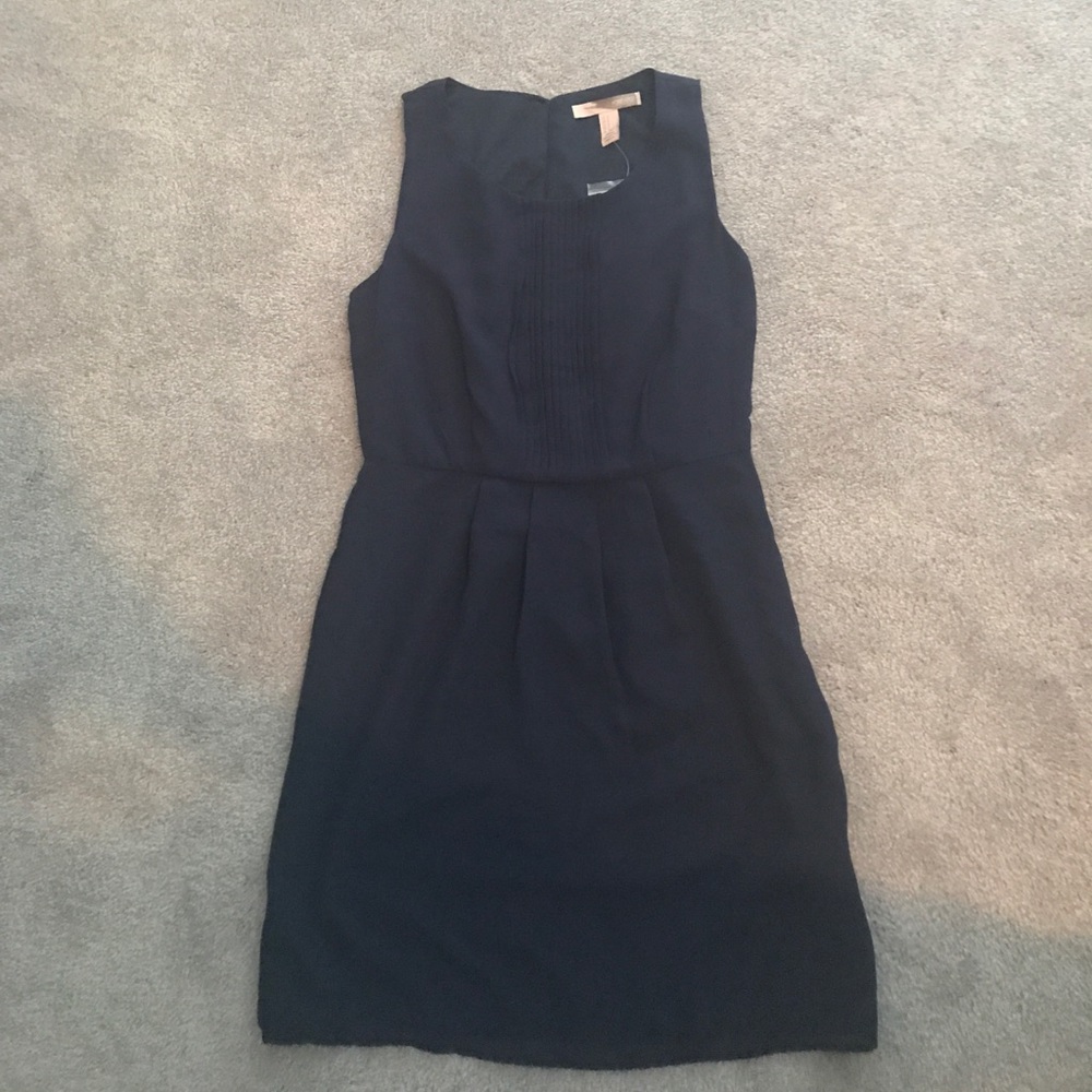 Navy sleeveless dress