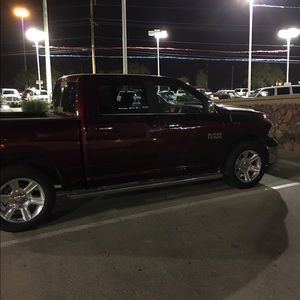 Meet your Posher, Carlos