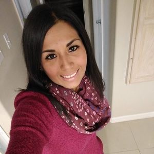 Meet your Posher, Sandra