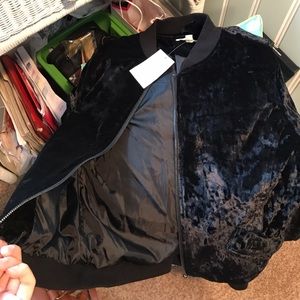 🖤 Black velvet never worn jacket 🖤