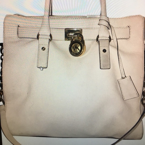 Micheal Kors Tote - Picture 1 of 3