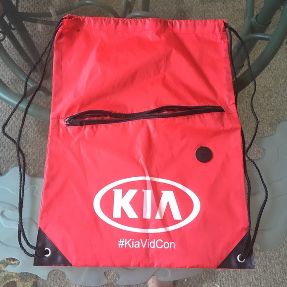 Red Kia VidCon Drawstring Backpack Bag w/ Pocket - Picture 2 of 4