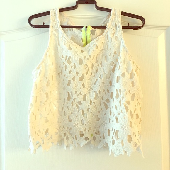 Target Tops - ⭕️FINAL CLEARANCE ⭕️Cute Crop top