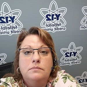 Meet your Posher, Carla