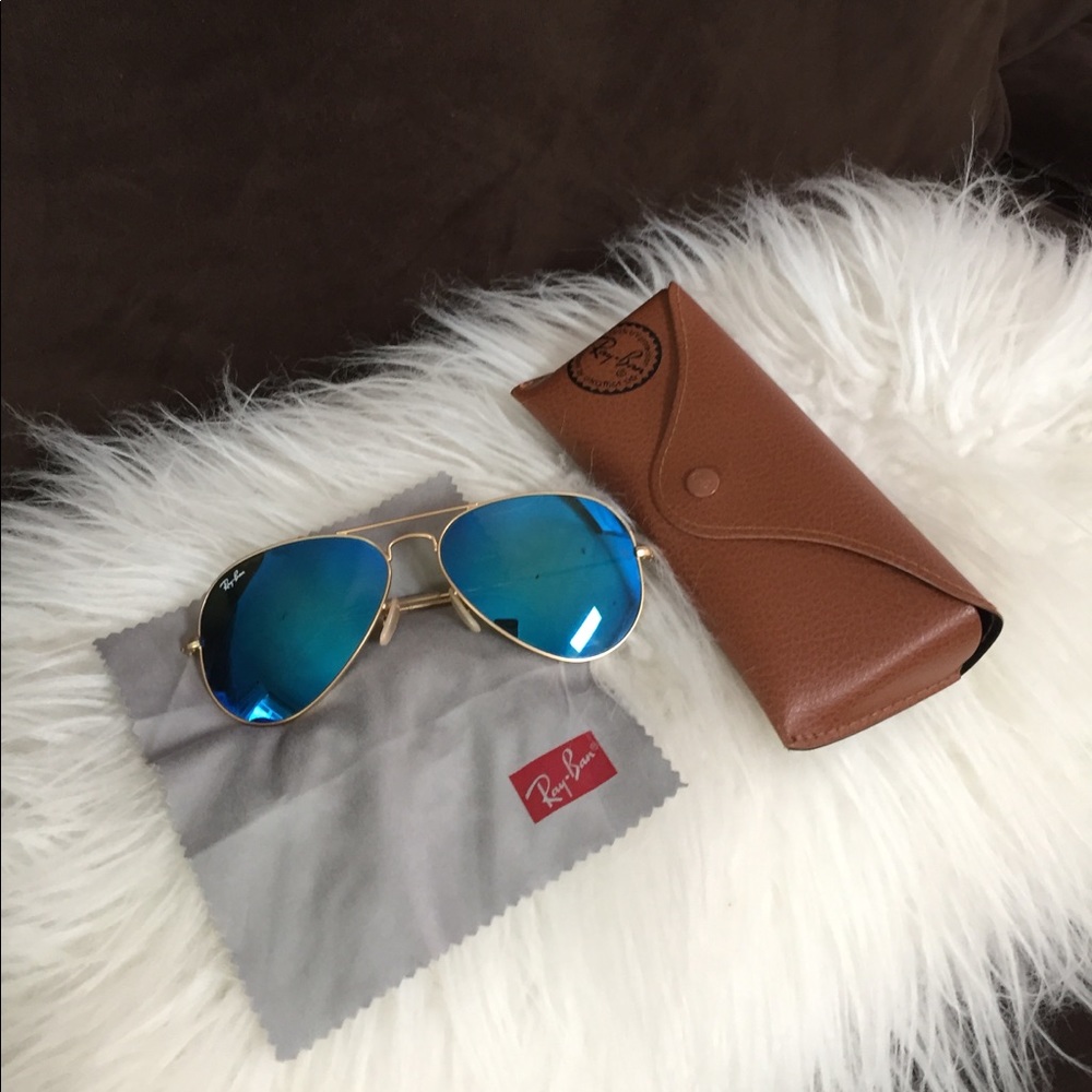 Ray Ban Blue Mirrored Aviators
