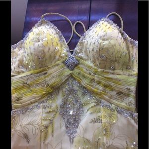 More pics of yellow gown