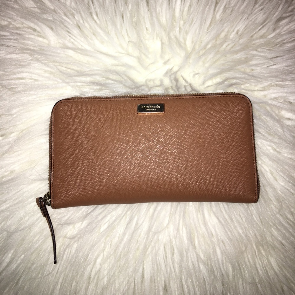 Kate Spade Wallet❣️