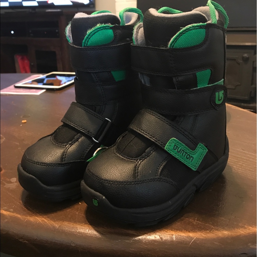 Kids snowboarding boots BURTON