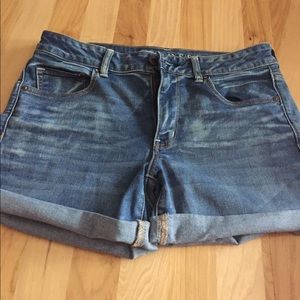 Medium wash Jean shorts