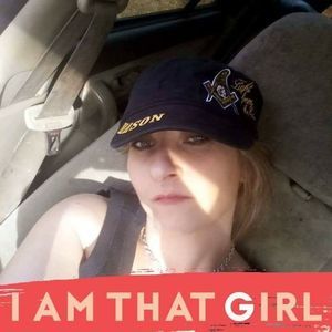 Meet your Posher, Sabrina