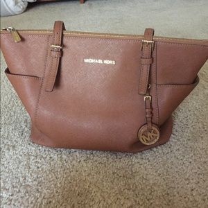 Michael Kors Jet Set Purse