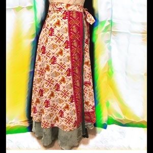 🌺URBAN NOMAD 100% SILK WRAP SKIRT/DRESS🌺