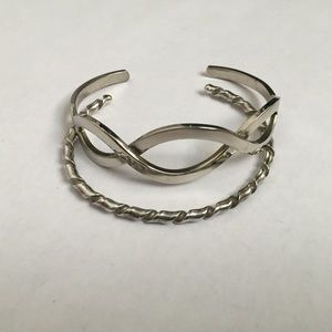 2 silver bangles