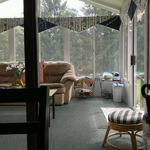 Meet your Posher, Ava