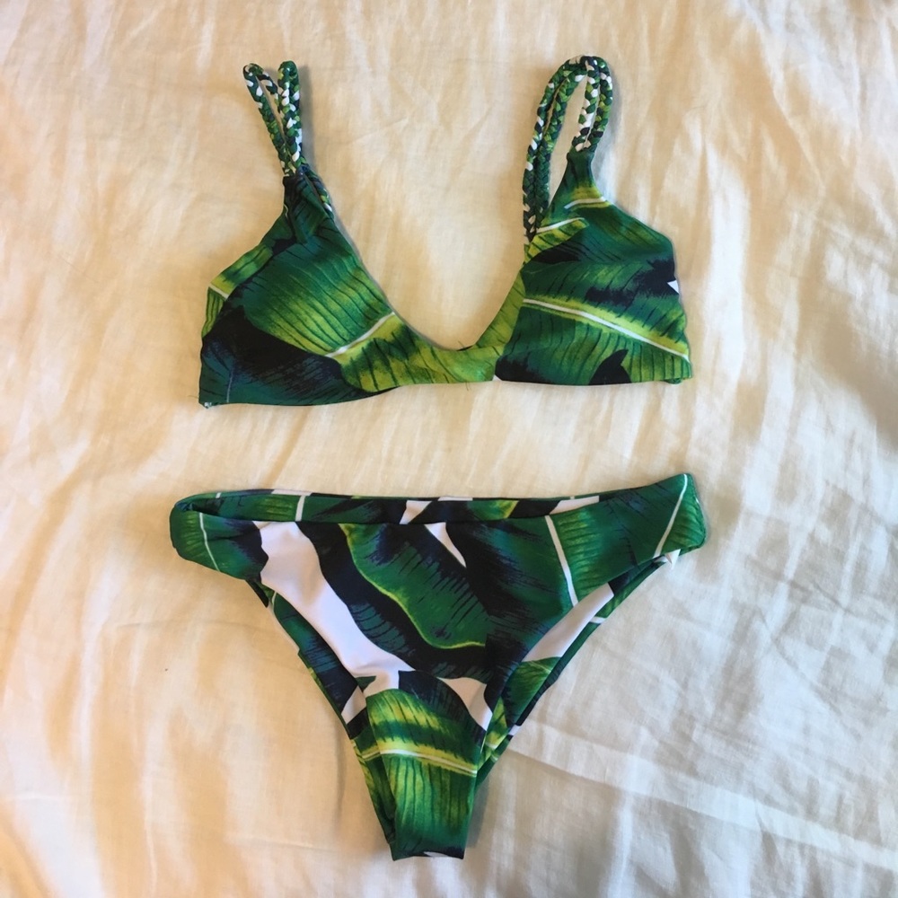 size small banana / palm leaf bikini