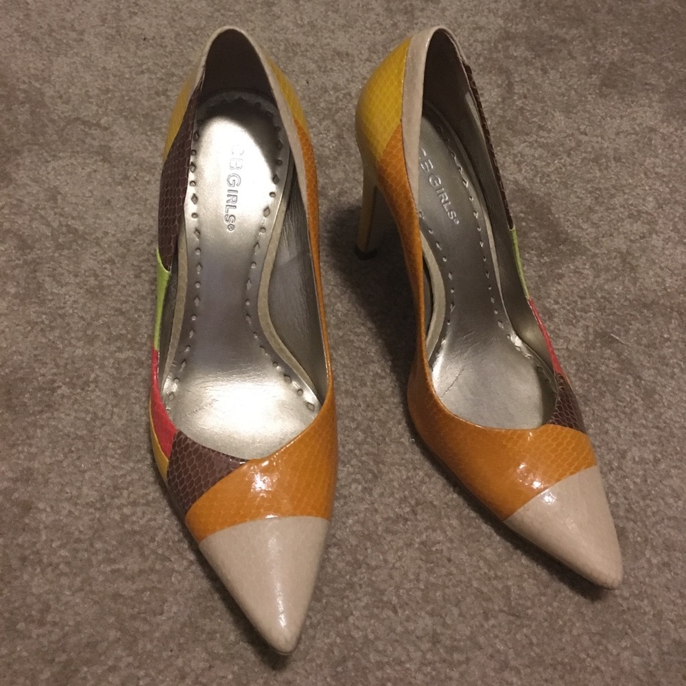 Multi-color BCBGirls heels. SIZE 5.5 - Picture 6 of 6