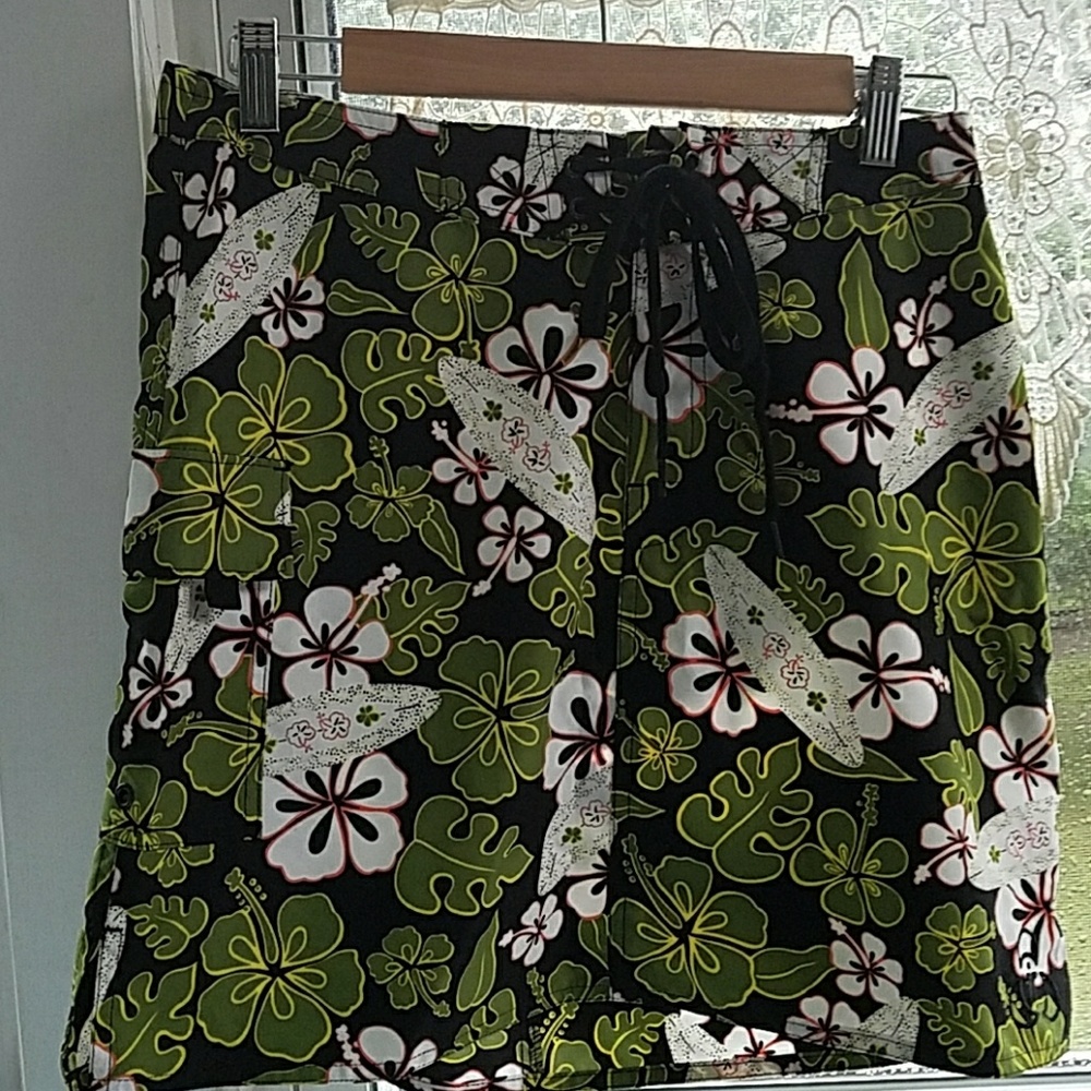 Surfer skirt. Great colors.