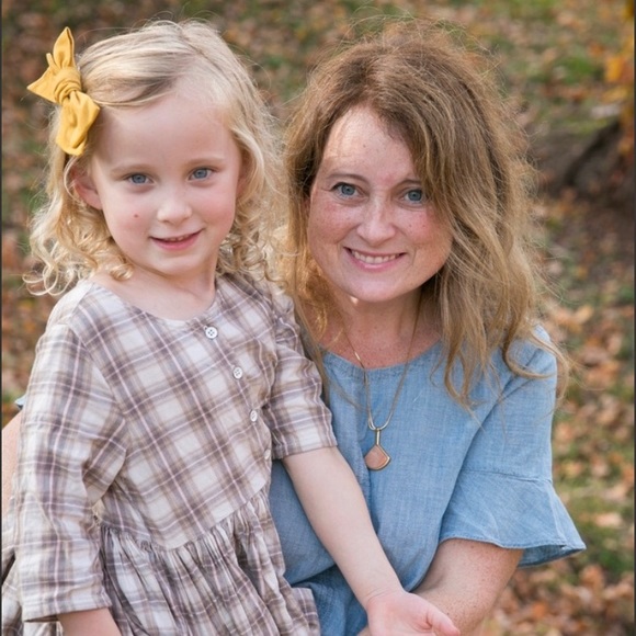 Meet Your Posher - Picture 1 of 2