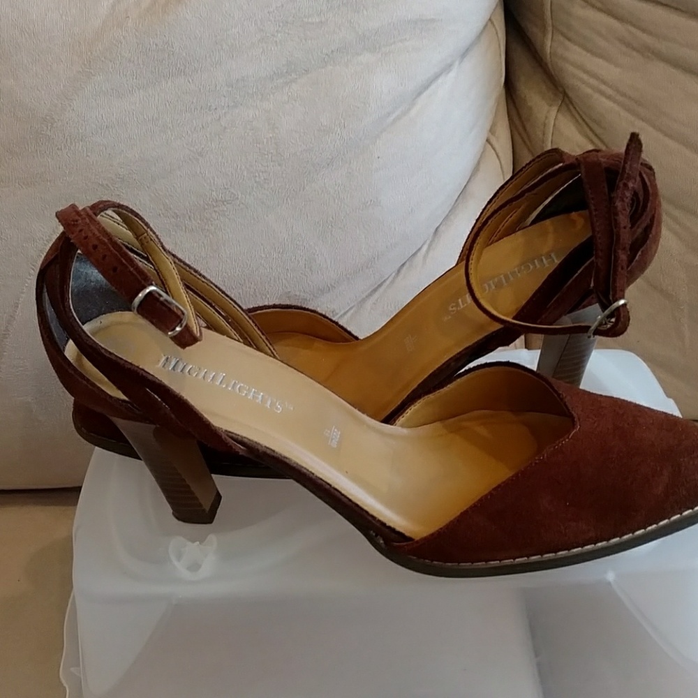 Cute Brown Heels