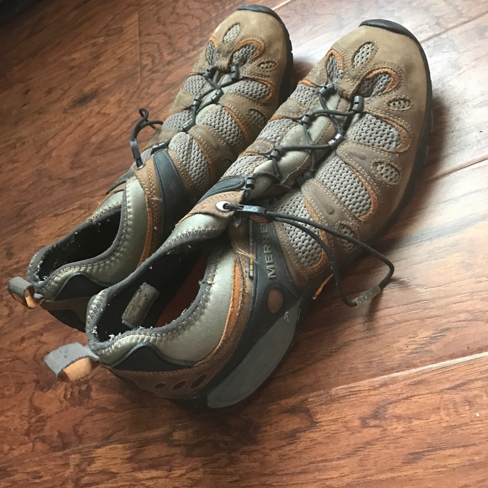 Merrel vibram shoe