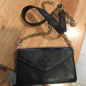 Small Tory Butch envelope clutch crossbody