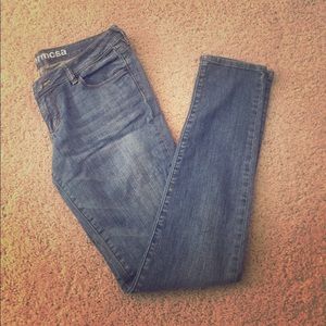 Bullhead blue/gray washed skinny jeans