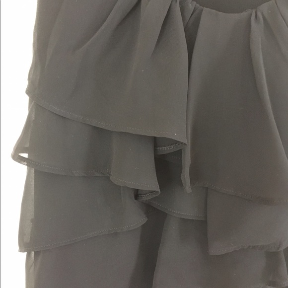 WHBM Ruffle Tank - Picture 3 of 4