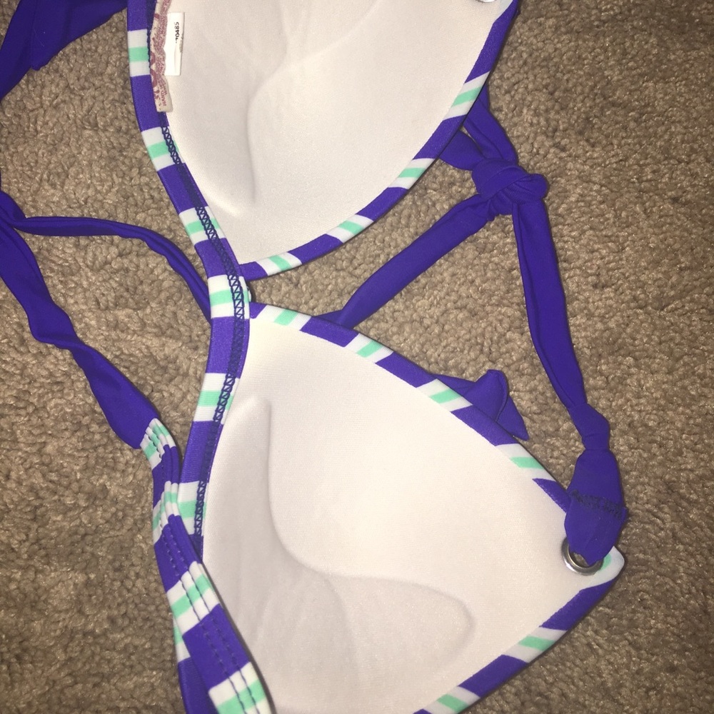 striped push-up bikini top - Picture 2 of 2