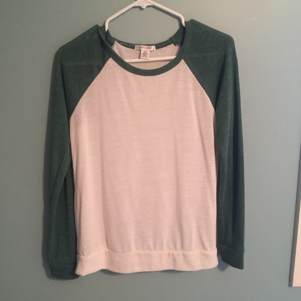 Wet seal long sleeve shirt
