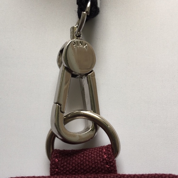 $20💋Last One - New Maroon VS Love Pink ID Lanyard - Picture 7 of 8